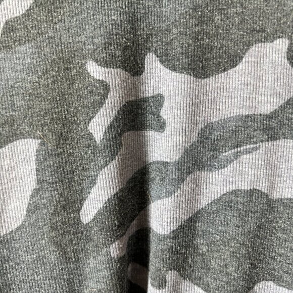 OLD NAVY ACTIVE Set of 2 Ribbed Halter Back Tank Tops Size Large Blue & Grey - Picture 7 of 13